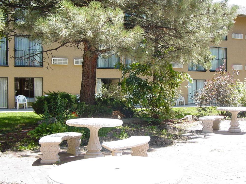 Clarion Hotel & Conference Center Colorado Springs Exteriör bild