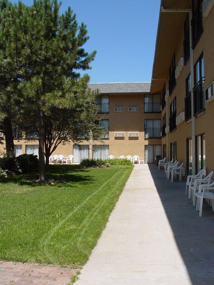 Clarion Hotel & Conference Center Colorado Springs Exteriör bild