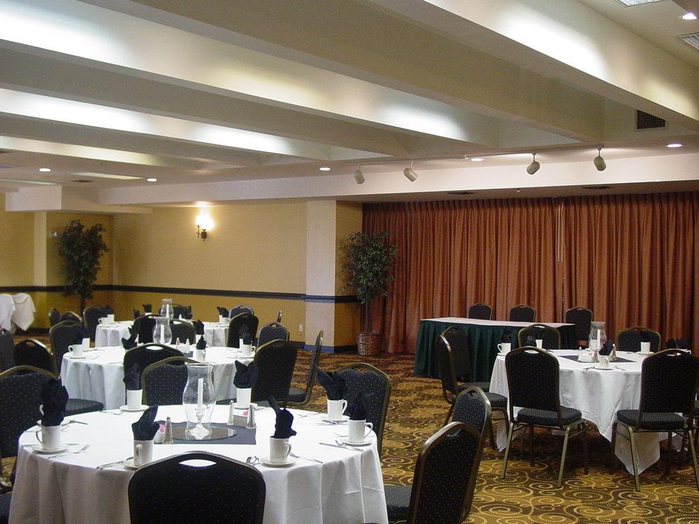 Clarion Hotel & Conference Center Colorado Springs Exteriör bild