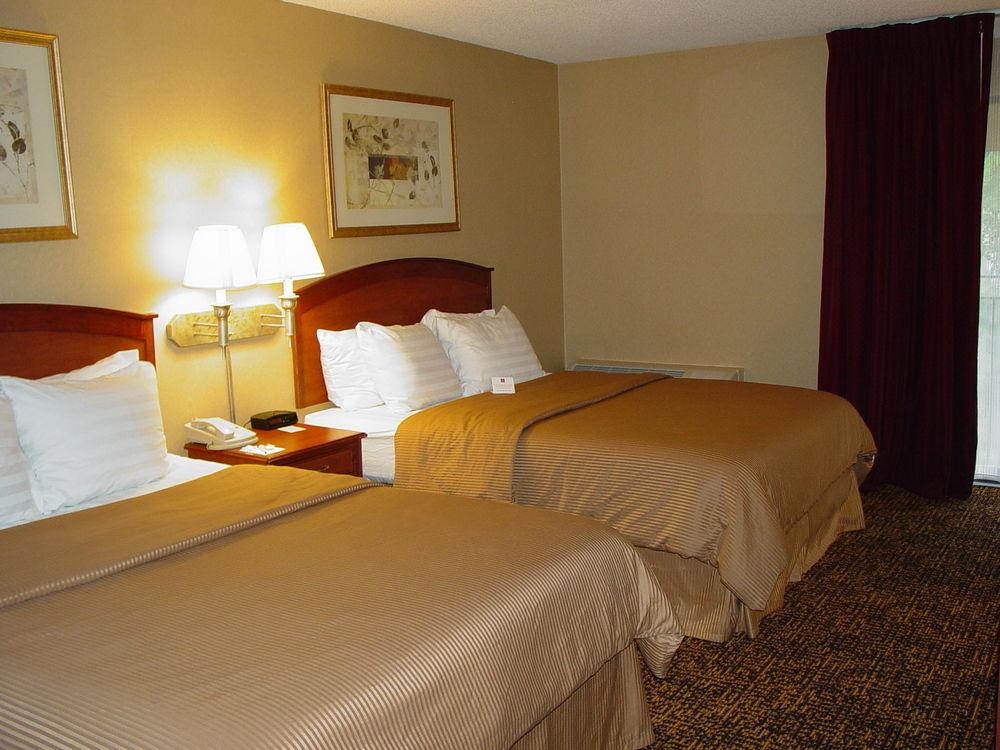 Clarion Hotel & Conference Center Colorado Springs Exteriör bild