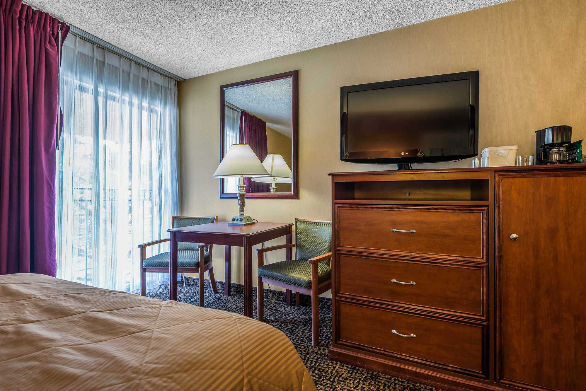 Clarion Hotel & Conference Center Colorado Springs Rum bild