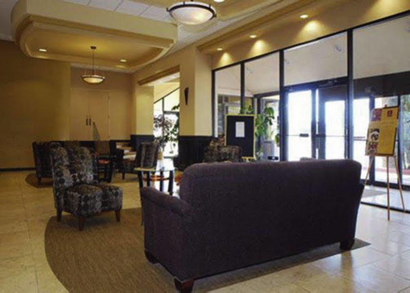 Clarion Hotel & Conference Center Colorado Springs Exteriör bild